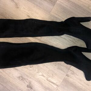 Black Women's Knee-High Boots